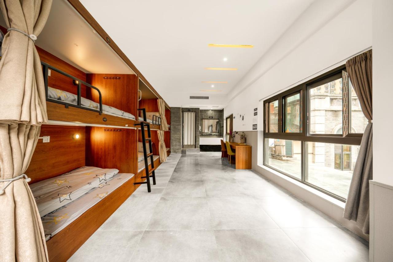 Riverside International Youth Hostel阅江老院青年旅舍 Çongçing Dış mekan fotoğraf