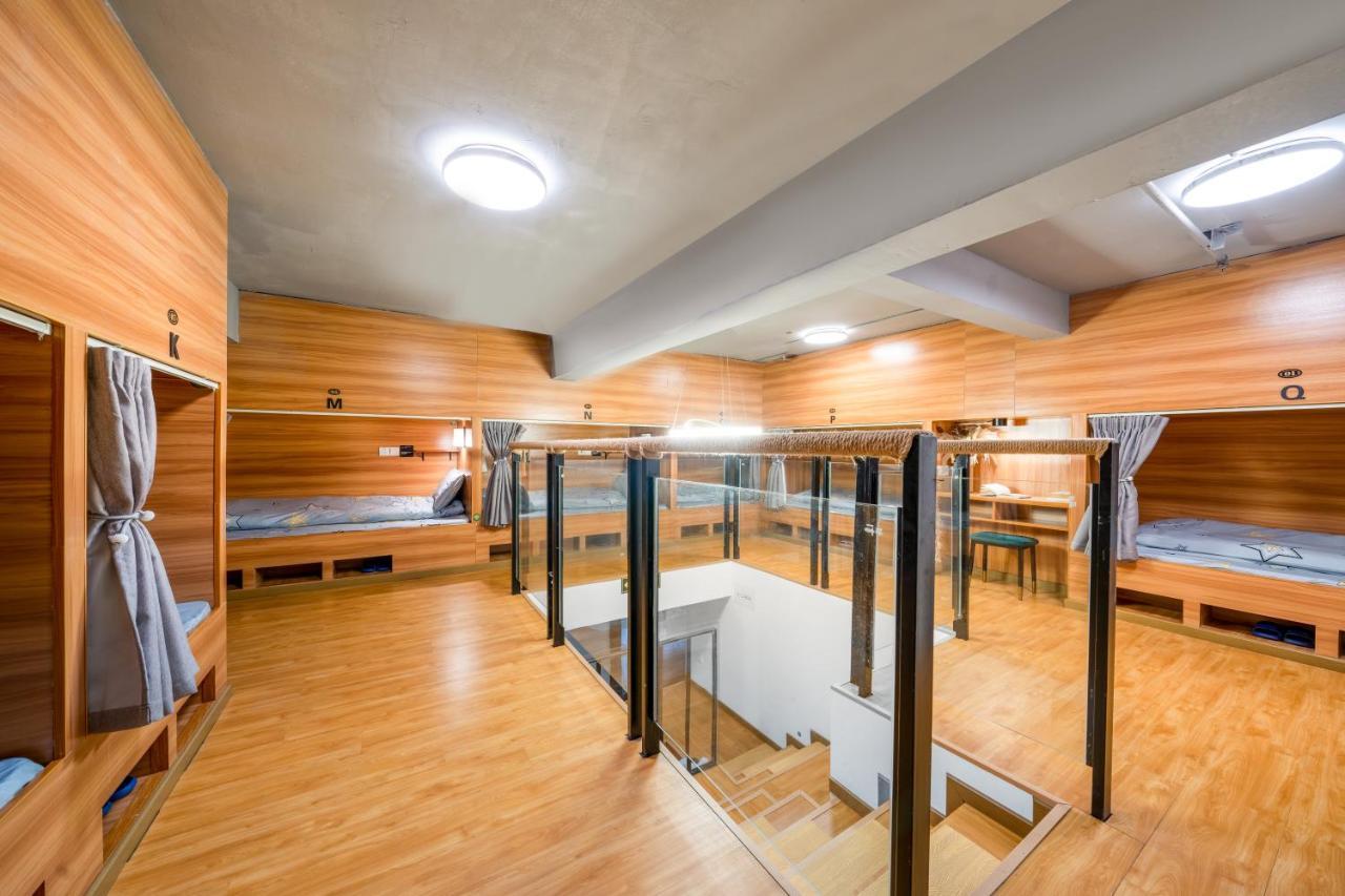 Riverside International Youth Hostel阅江老院青年旅舍 Çongçing Dış mekan fotoğraf